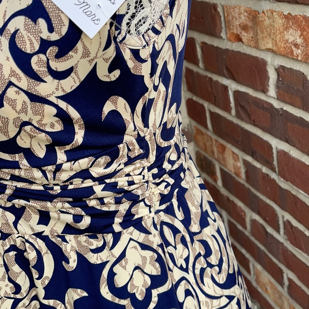 Maxi dress - Picture 5 of 9